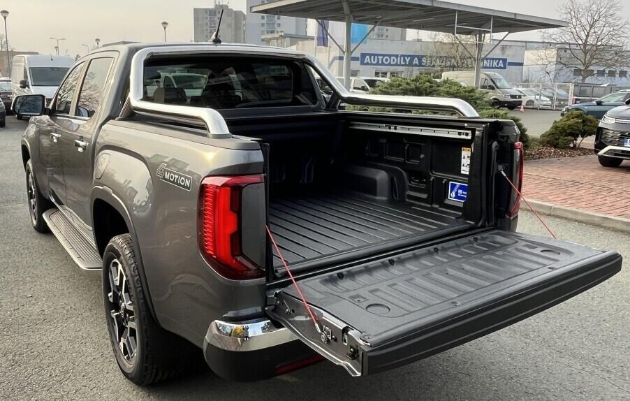 O121U02137_13.webp_Akční Amarok DC Style 3,0 TDI 177 kW 10 st. automat