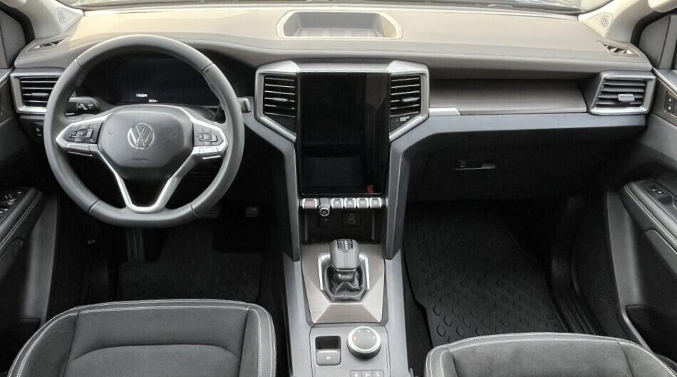 O121U02137_23.webp_Akční Amarok DC Style 3,0 TDI 177 kW 10 st. automat