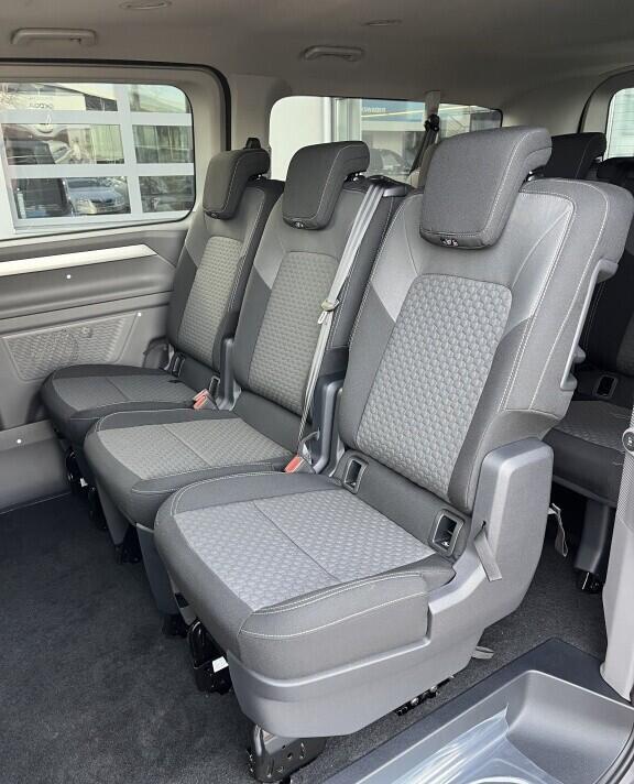 O121U02140_21.webp_Caravelle Life 2,0 TDI 125 kW 8 st. automat