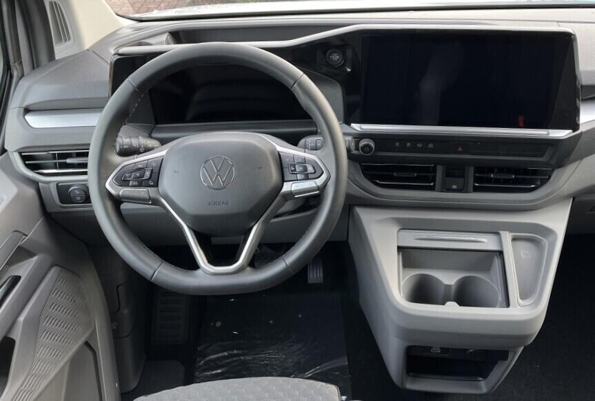 O121U02140_24.webp_Caravelle Life 2,0 TDI 125 kW 8 st. automat