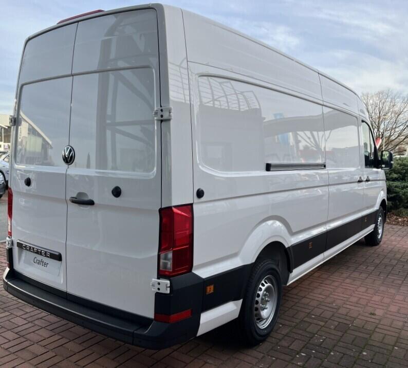 O121U02144_16.webp_Akční Crafter skříň 35 103kW 6G FWD DR 103 kW