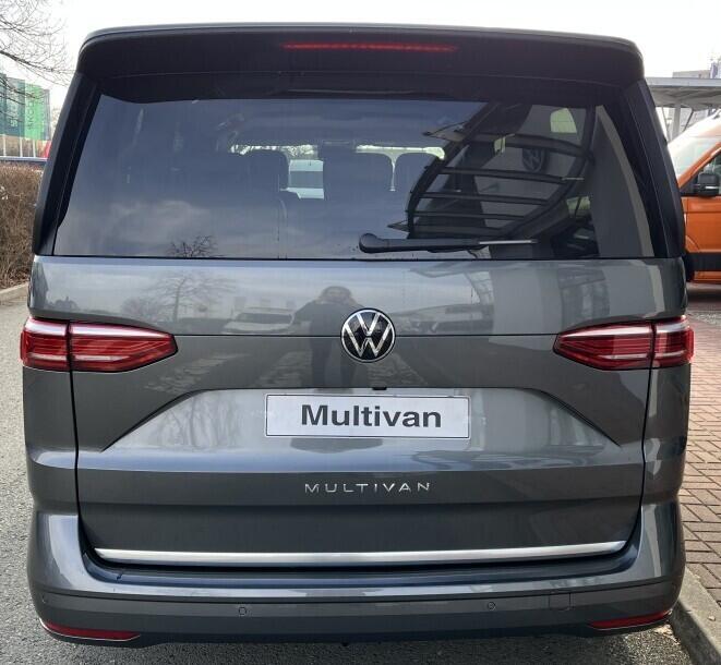 O121U02161_15.webp_Akční Multivan Long Style 2,0 TDI 110 kW