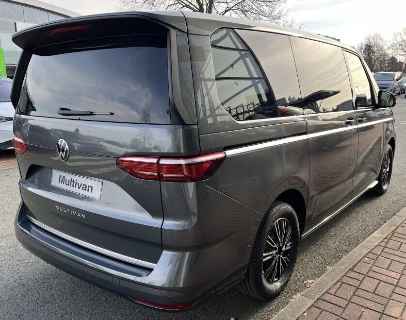 O121U02161_17.webp_Akční Multivan Long Style 2,0 TDI 110 kW