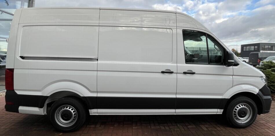 O121U02165_17.webp_Crafter skříň 35 SR 2.0TDI 103 kW