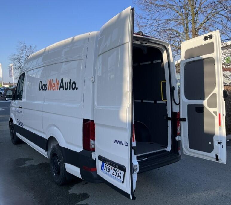 O121U02172_13.webp_Akční Crafter skříň 35 FWD SR 2,0  103 kW