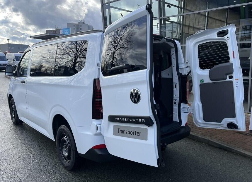 O121U02173_13.webp_Entry Transporter Kombi KR 2,0 TDI 125 kW