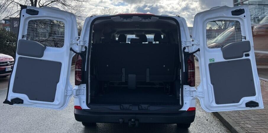 O121U02173_15.webp_Entry Transporter Kombi KR 2,0 TDI 125 kW