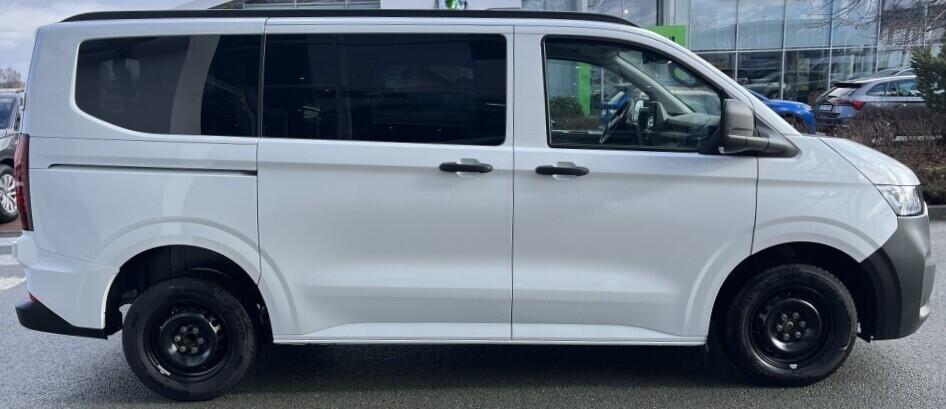 O121U02173_17.webp_Entry Transporter Kombi KR 2,0 TDI 125 kW