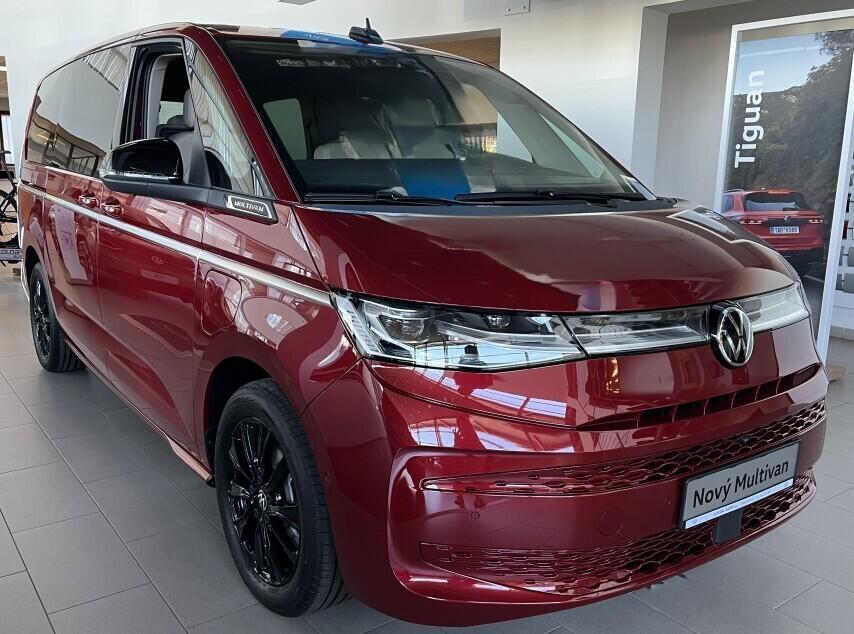 O121U02197_19.webp_Akční Multivan Long Style 1,5TSI PHEV 4M 130 kW  6 DSG Plug-in hybrid