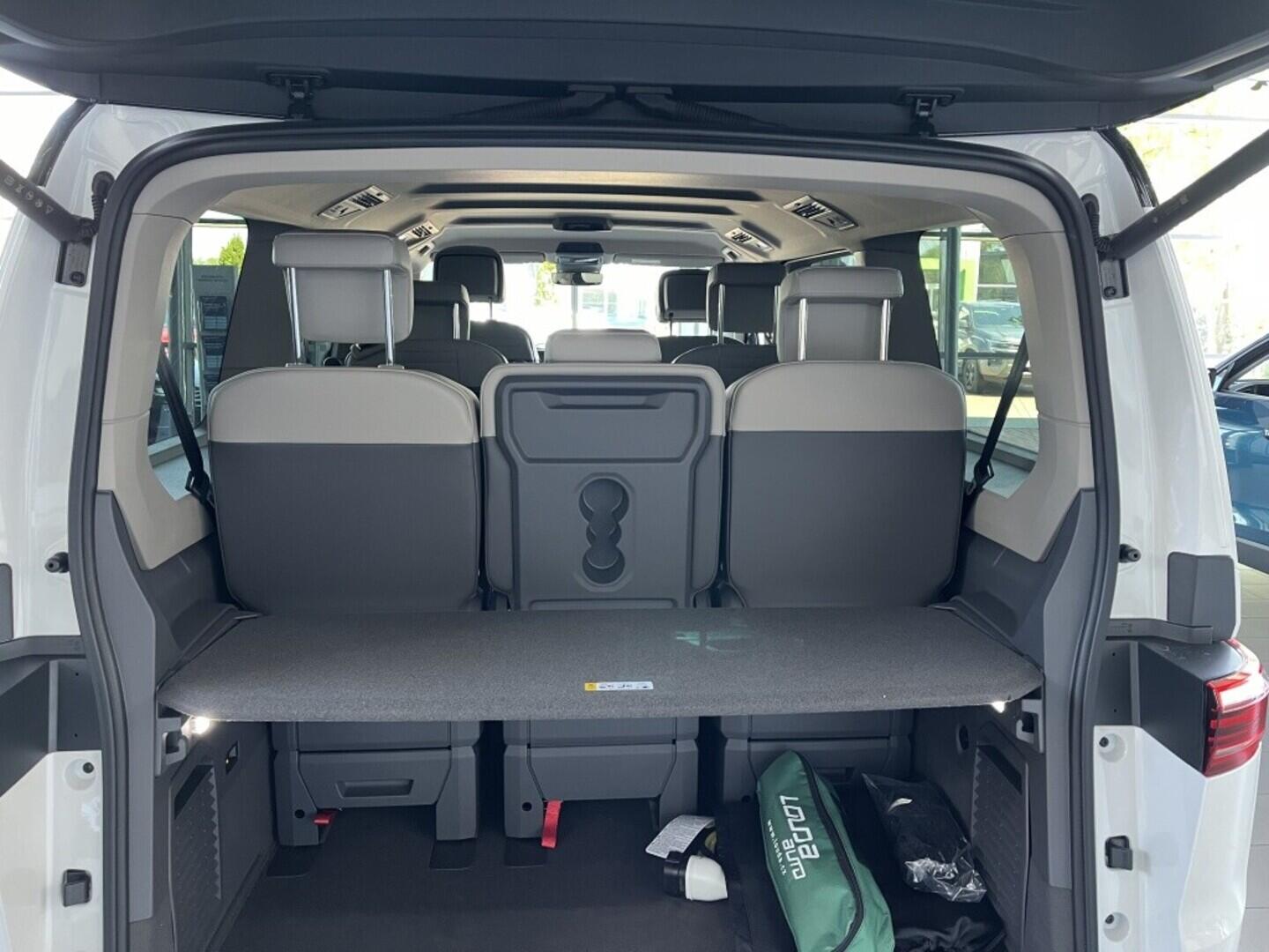 O121U02198_26.webp_Akční Multivan Long Life 1,5 TSI PHEV 4M DSG 180 kW