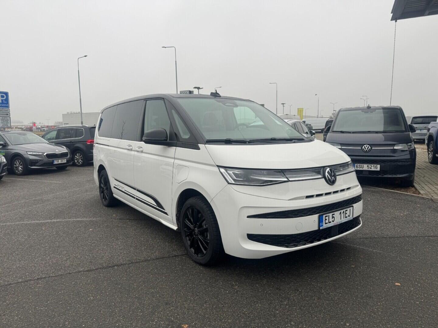 O121U02199_12.webp_Akční Multivan Long Life 1,5 TSI PHEV 4M DSG 180 kW