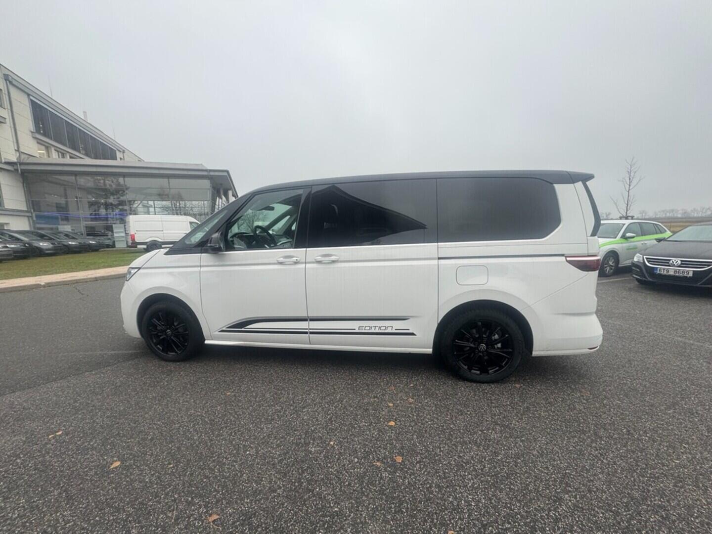 O121U02199_17.webp_Akční Multivan Long Life 1,5 TSI PHEV 4M DSG 180 kW