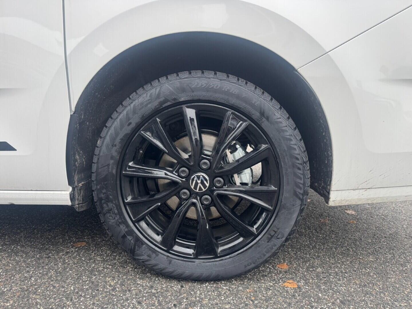 O121U02199_18.webp_Akční Multivan Long Life 1,5 TSI PHEV 4M DSG 180 kW