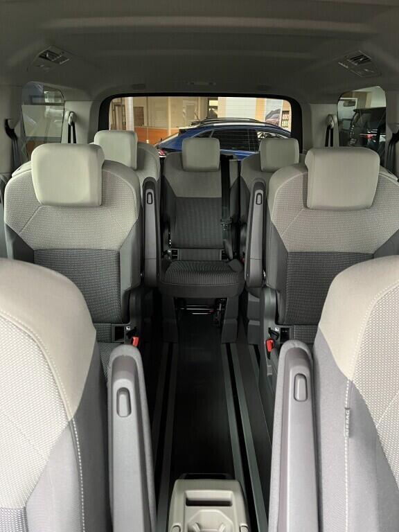 O121U02208_22.webp_Akční Multivan Long Life 2,0 TDI 110 kW 7 DSG