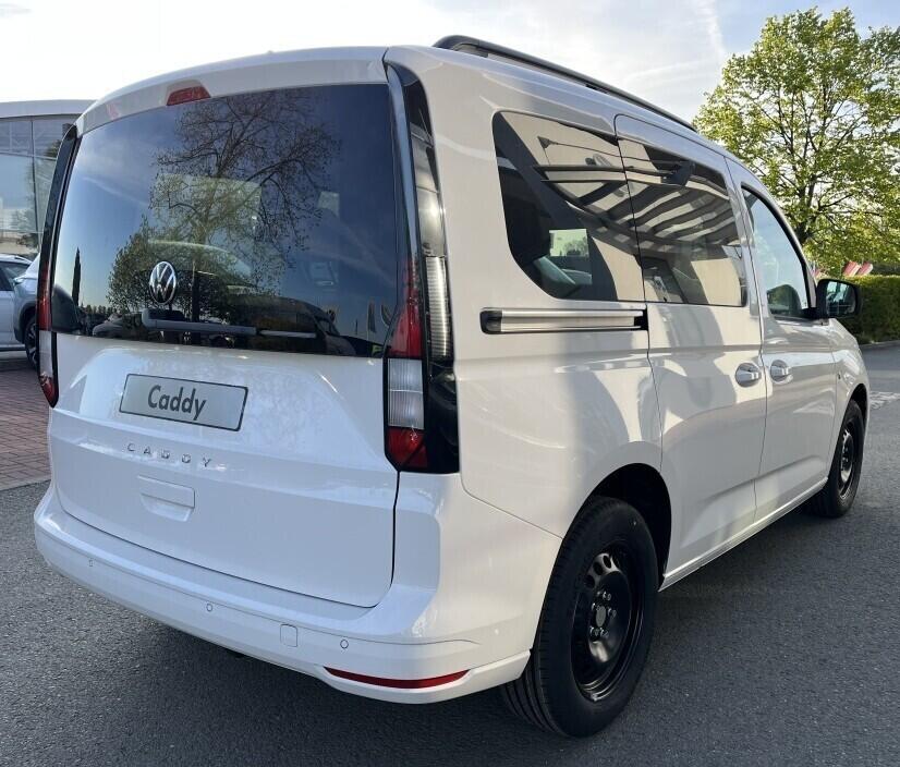 O121U02218_17.webp_Akční Caddy 1,5 TSI DSG 85 kW