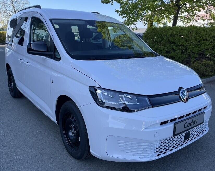 O121U02219_19.webp_Akční Caddy 2,0 TDI 75 kW