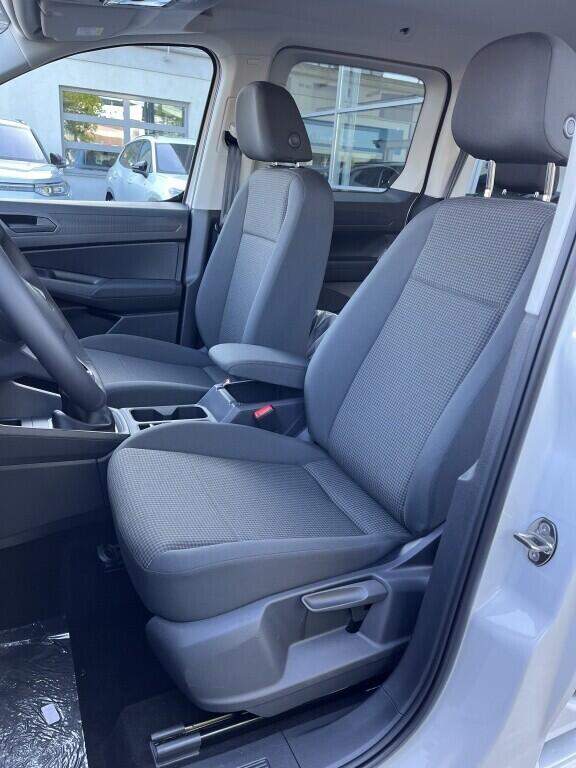 O121U02219_22.webp_Akční Caddy 2,0 TDI 75 kW