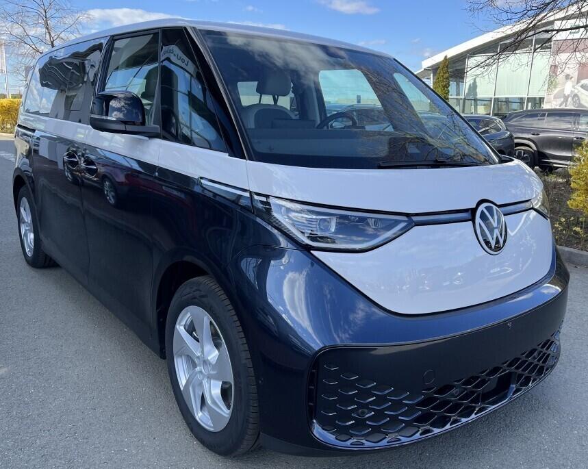 O121U02220_19.webp_Akční ID. Buzz Long Pro  86 kWh 210 kW