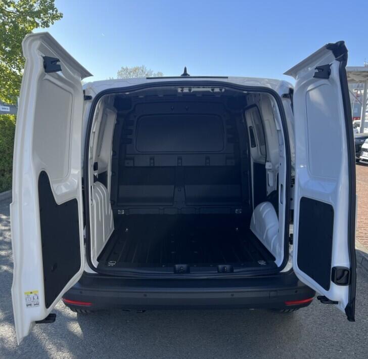 O121U02227_19.webp_Akční Caddy Cargo 2,0 TDI 75 kW