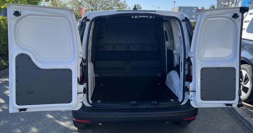 O121U02227_20.webp_Akční Caddy Cargo 2,0 TDI 75 kW