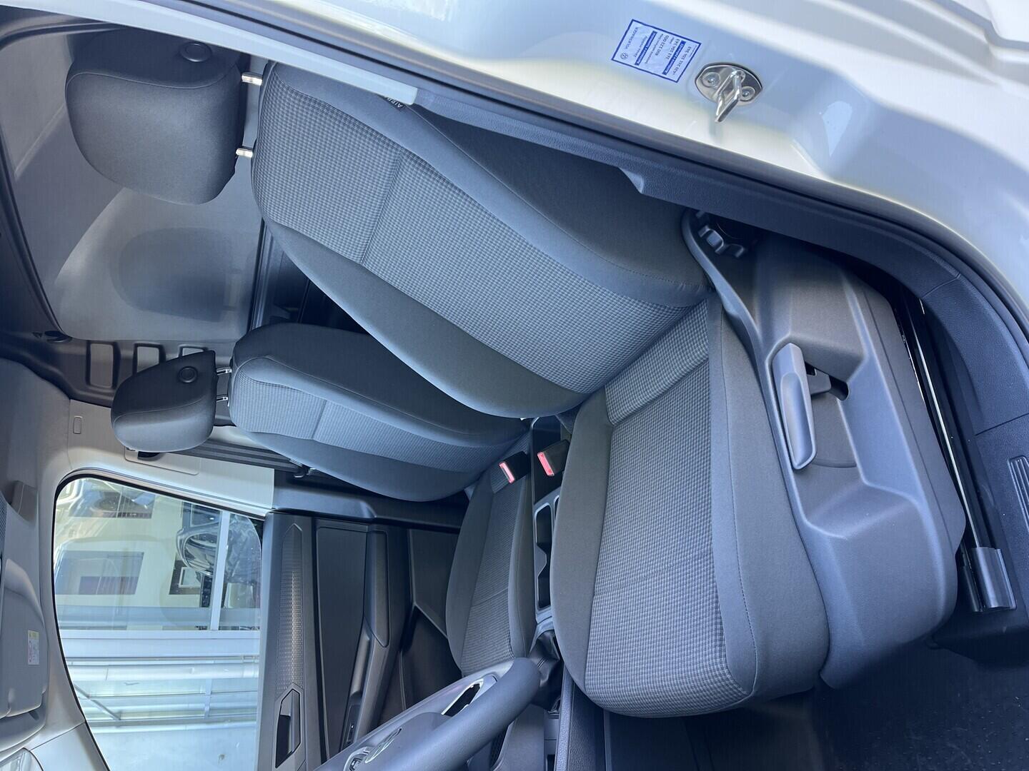 O121U02227_23.webp_Akční Caddy Cargo 2,0 TDI 75 kW