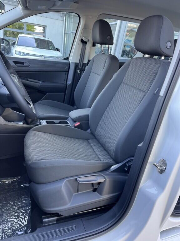 O121U02228_22.webp_Akční Caddy 2,0 TDI 75 kW