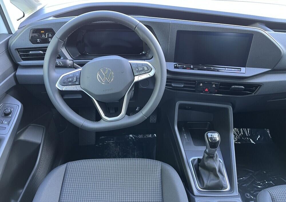 O121U02228_24.webp_Akční Caddy 2,0 TDI 75 kW