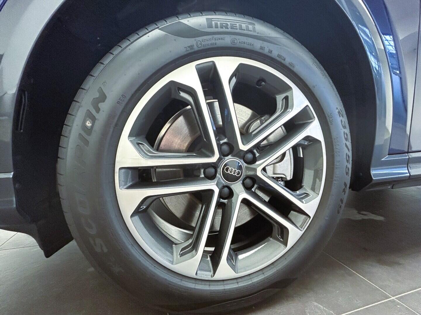 O131002358_17.webp_Q5  TDI quattro STR 150 kW