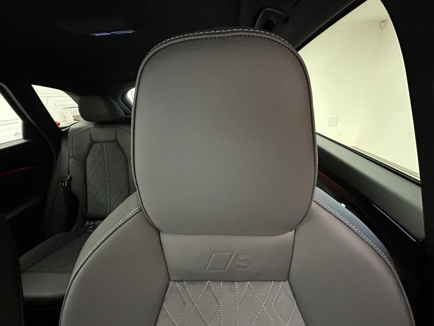 O131002358_19.webp_Q5  TDI quattro STR 150 kW