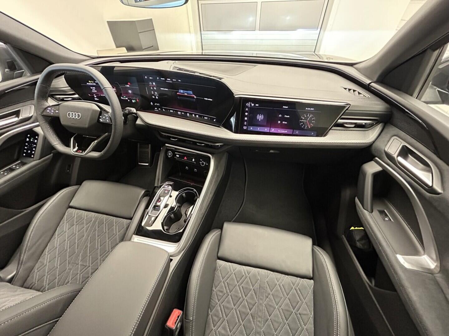O131002358_22.webp_Q5  TDI quattro STR 150 kW