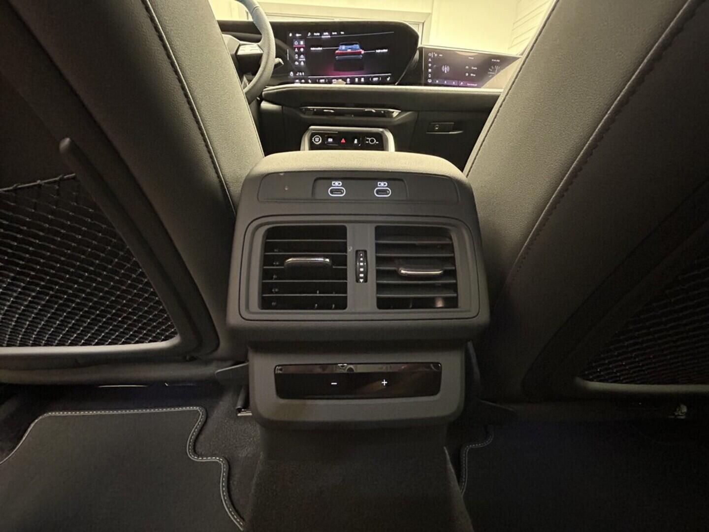 O131002358_25.webp_Q5  TDI quattro STR 150 kW
