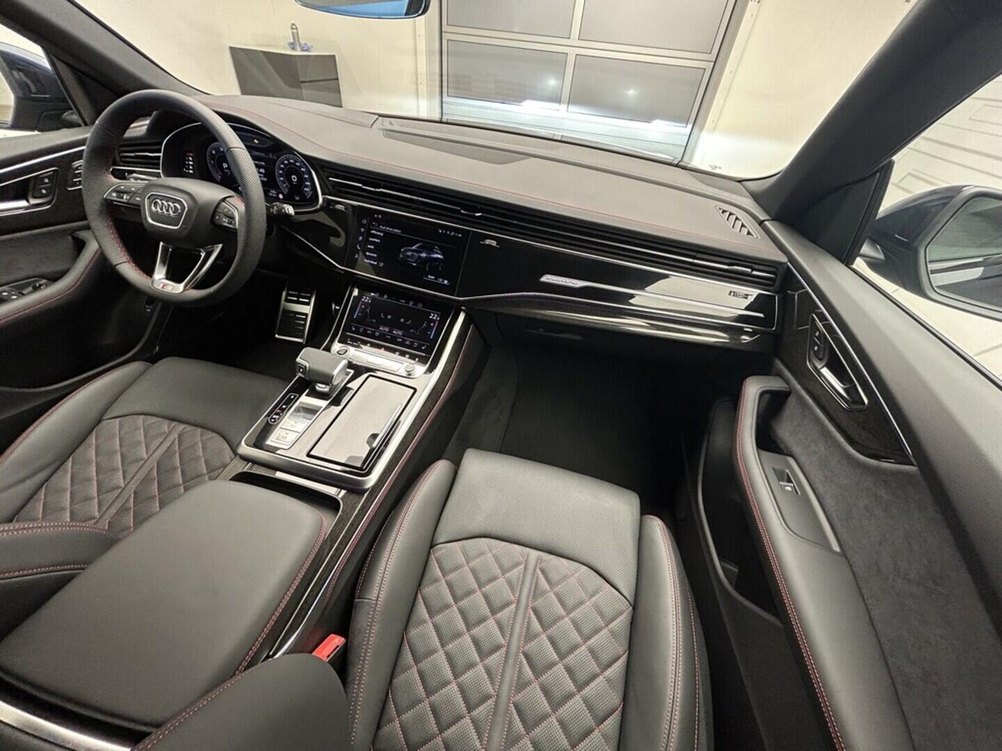 O131002400_23.webp_Q8 SUV  50 TDI quattro 210 kW
