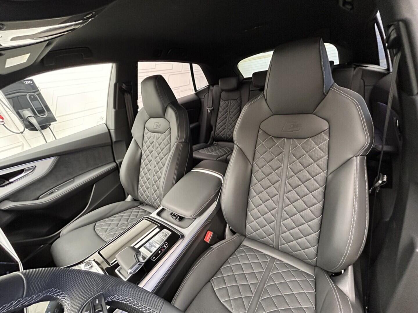 O131002401_18.webp_Q8 SUV  50 TDI quattro 210 kW