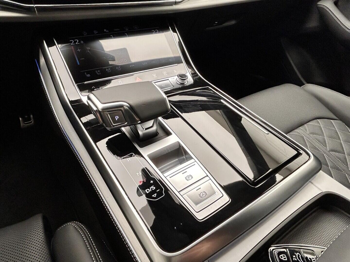 O131002401_23.webp_Q8 SUV  50 TDI quattro 210 kW