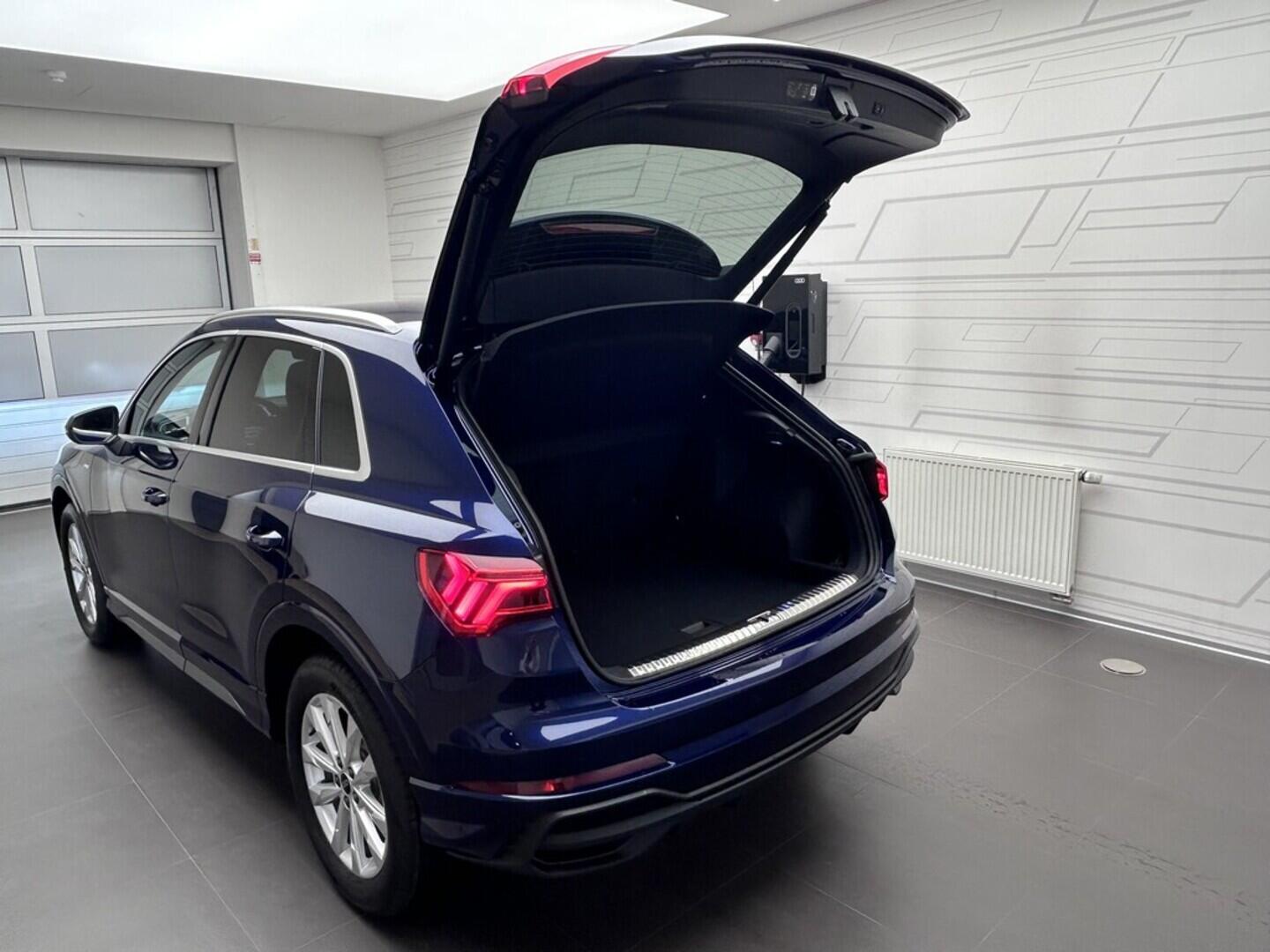 O131002406_15.webp_Q3 S line  35 TFSI 110 kW