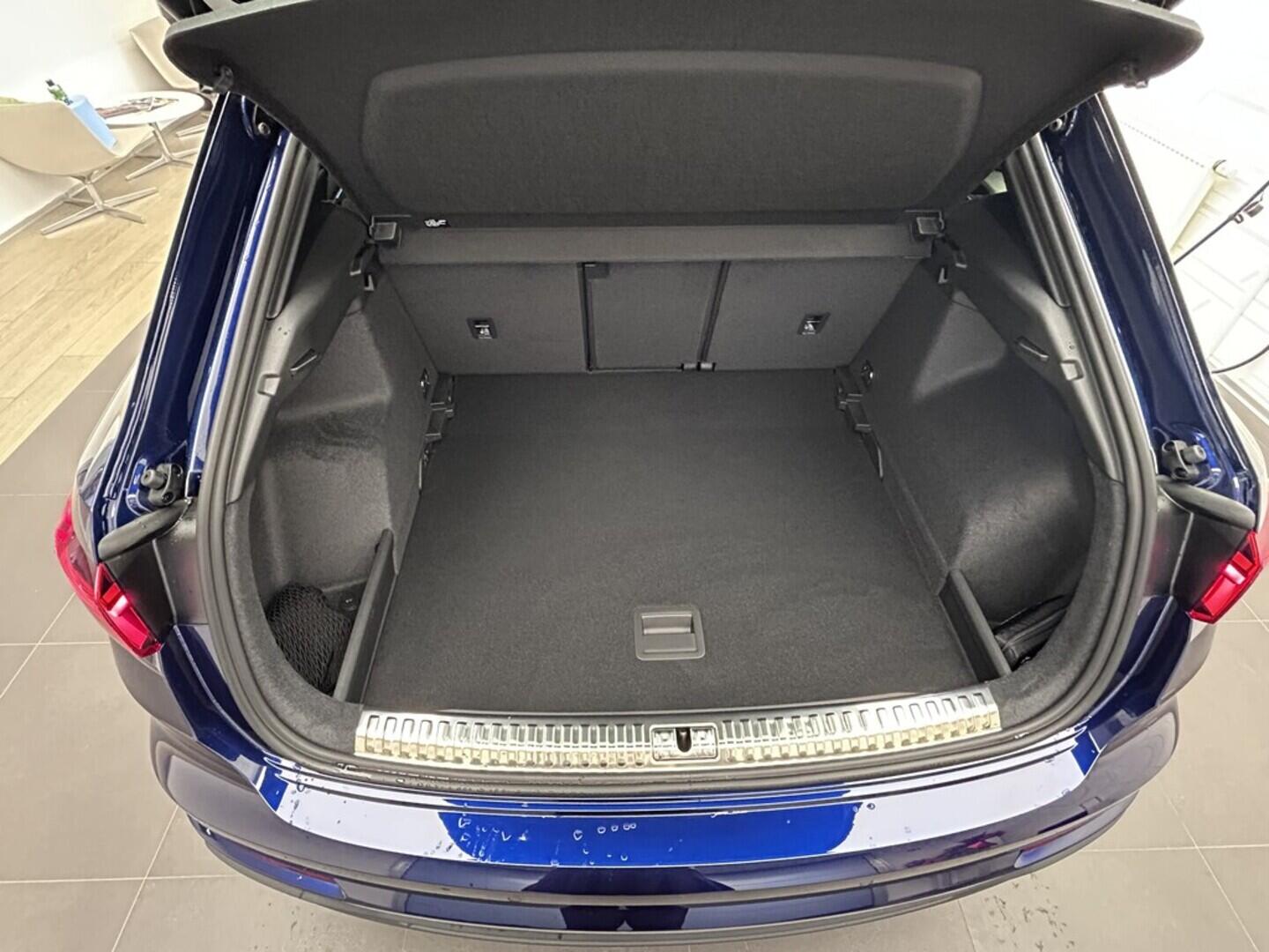 O131002406_16.webp_Q3 S line  35 TFSI 110 kW