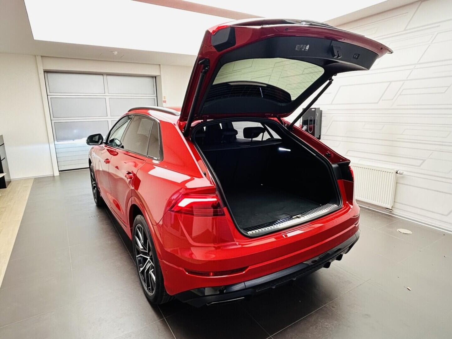 O131002418_15.webp_Q8 SUV  50 TDI quattro 210 kW