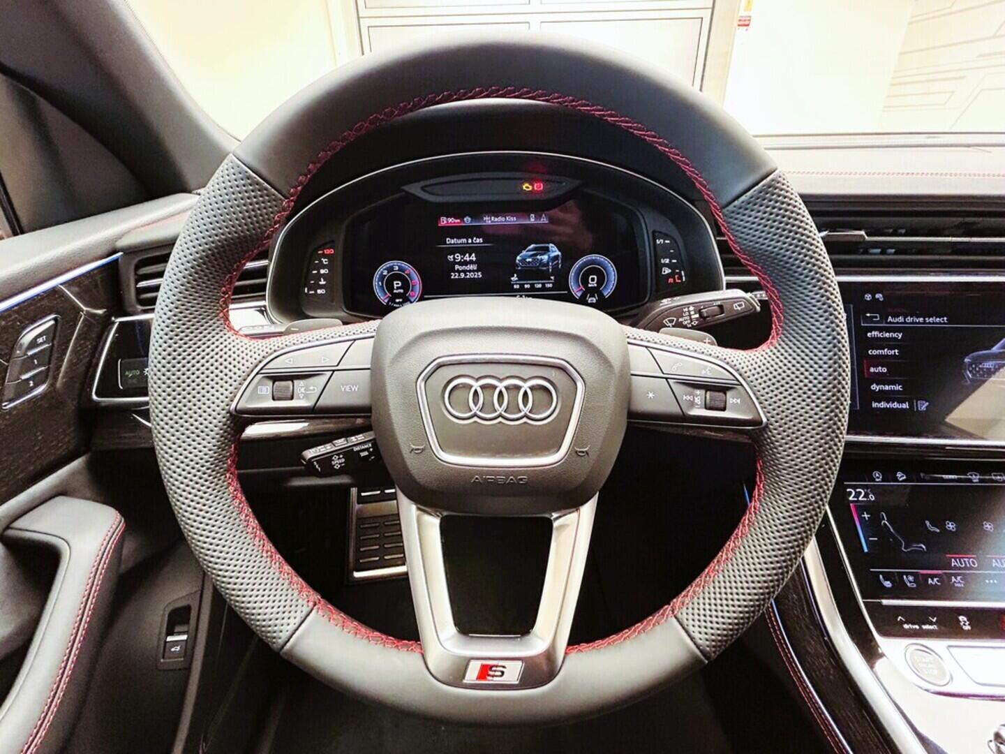 O131002418_23.webp_Q8 SUV  50 TDI quattro 210 kW