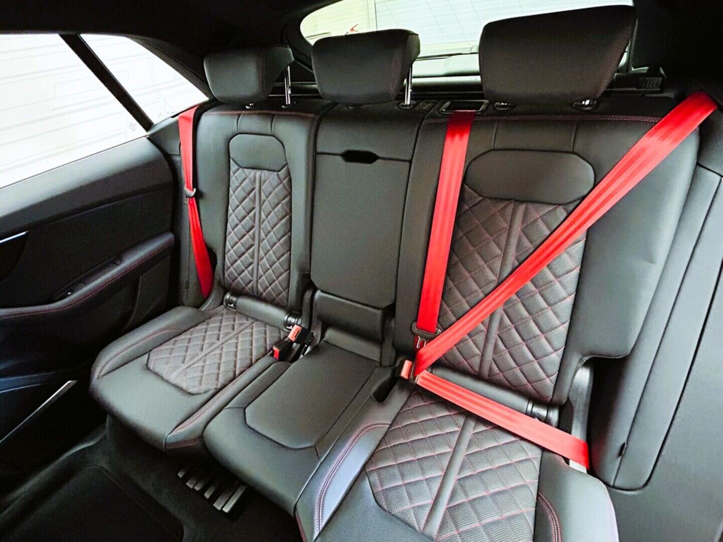 O131002418_26.webp_Q8 SUV  50 TDI quattro 210 kW
