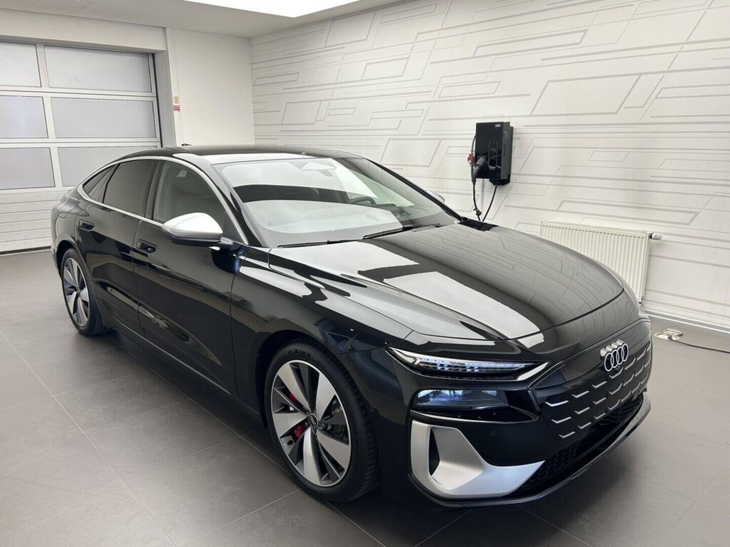 O131002431_10.webp_S6 Sportback etron   kW