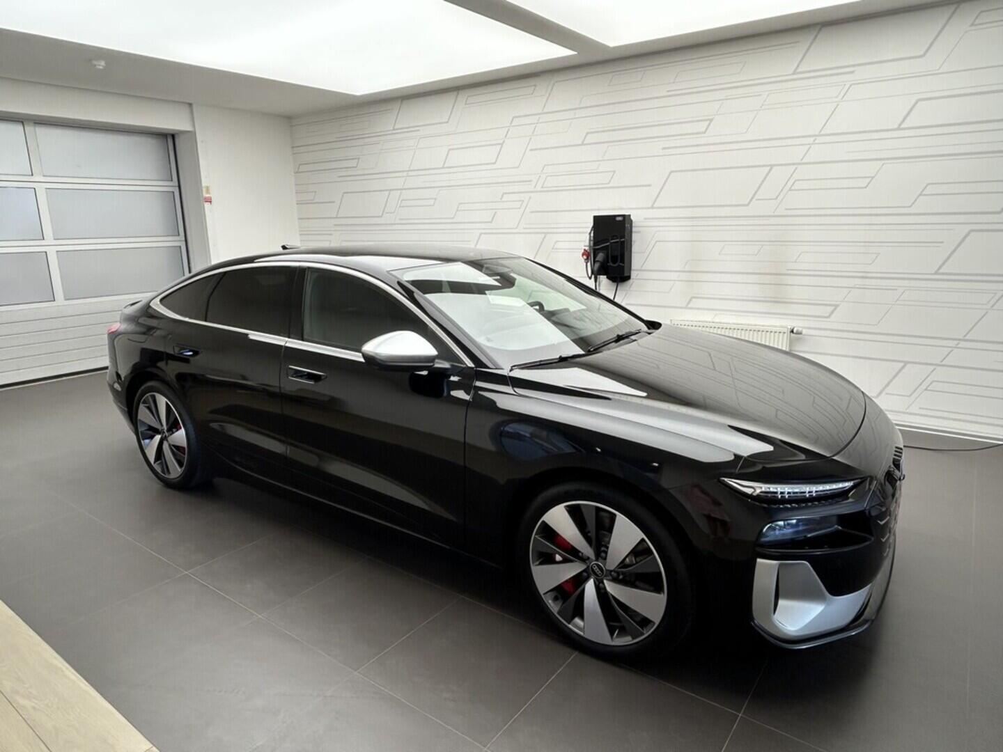 O131002431_11.webp_S6 Sportback etron   kW