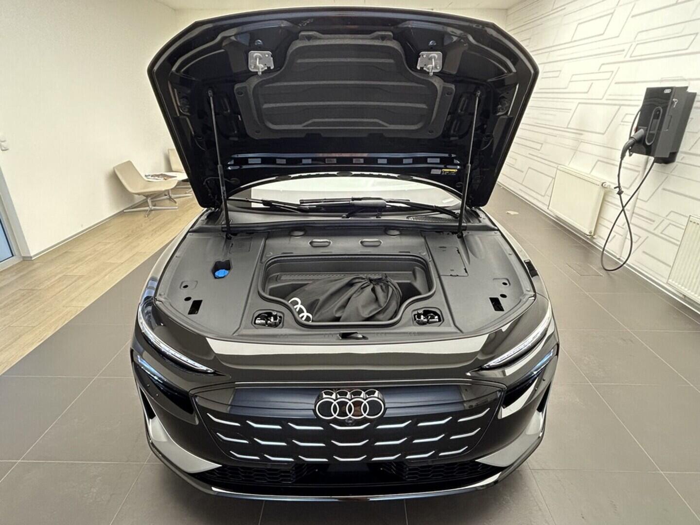 O131002431_19.webp_S6 Sportback etron   kW