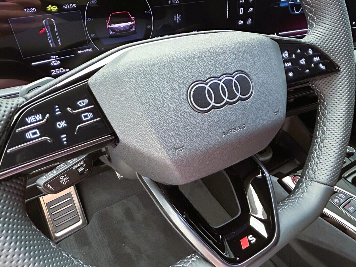 O131002431_30.webp_S6 Sportback etron   kW