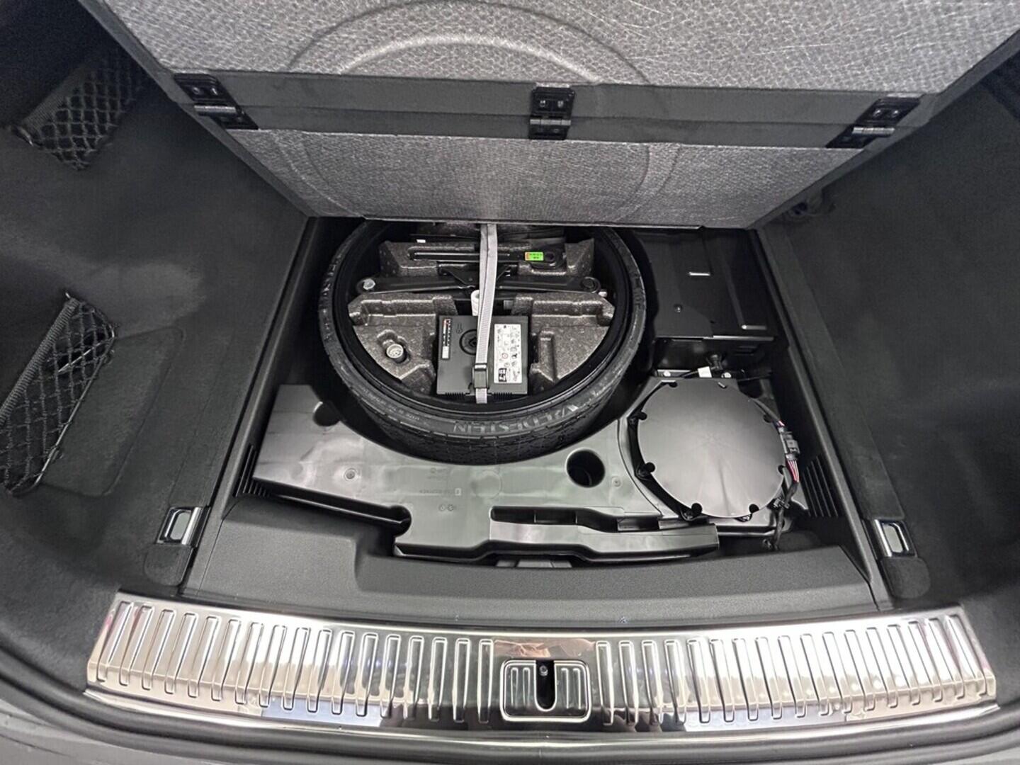 O131002453_17.webp_Q8 TDI quattro 210 kW