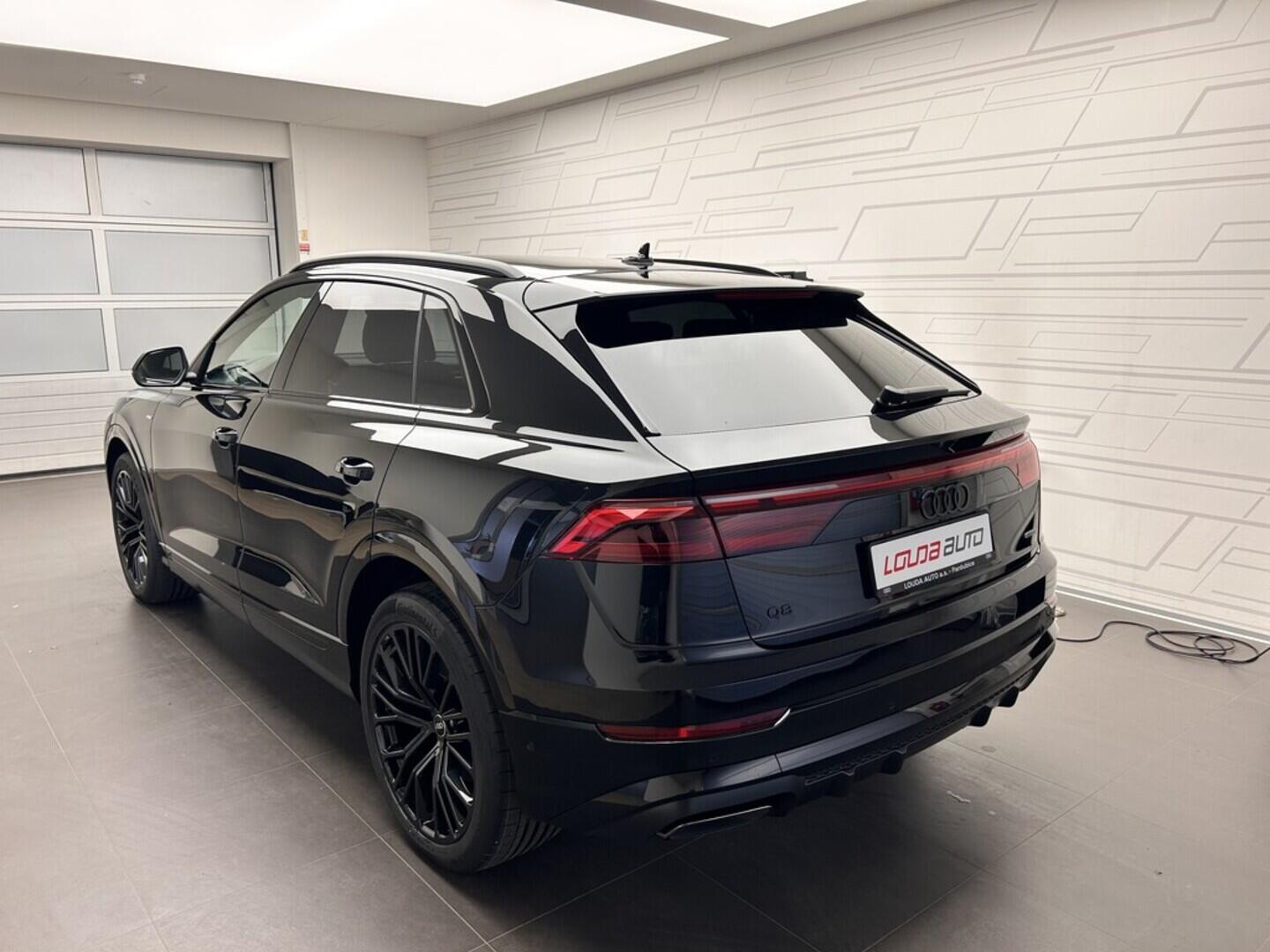 O131002457_13.webp_Q8 TDI quattro 210 kW