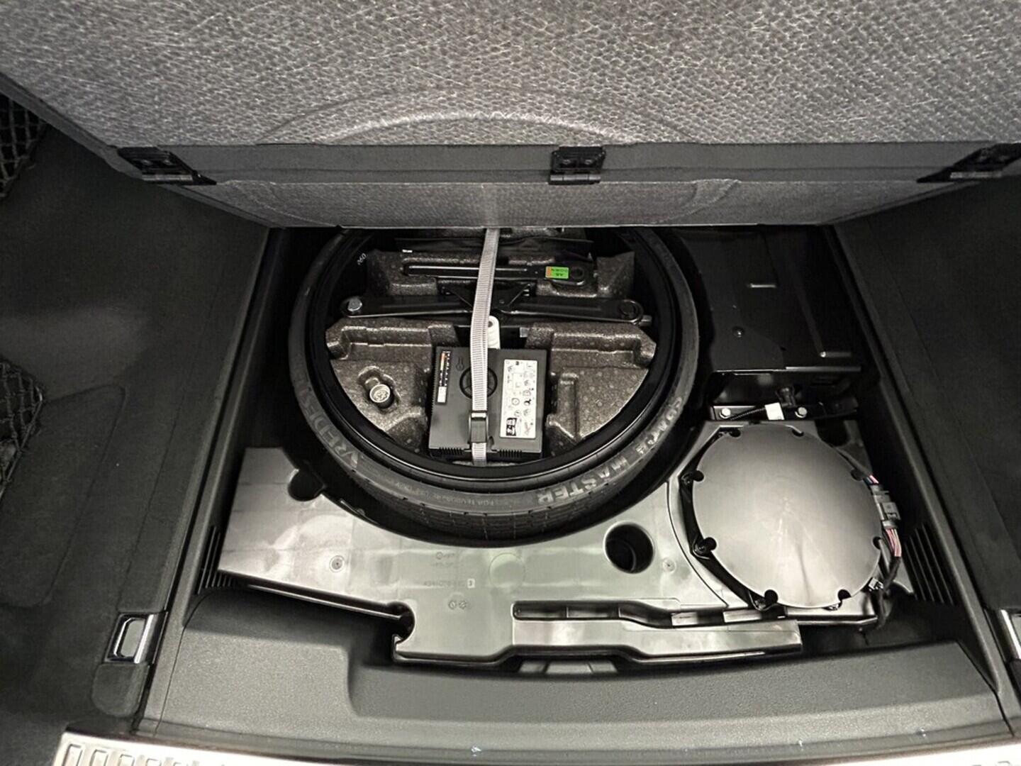 O131002457_17.webp_Q8 TDI quattro 210 kW