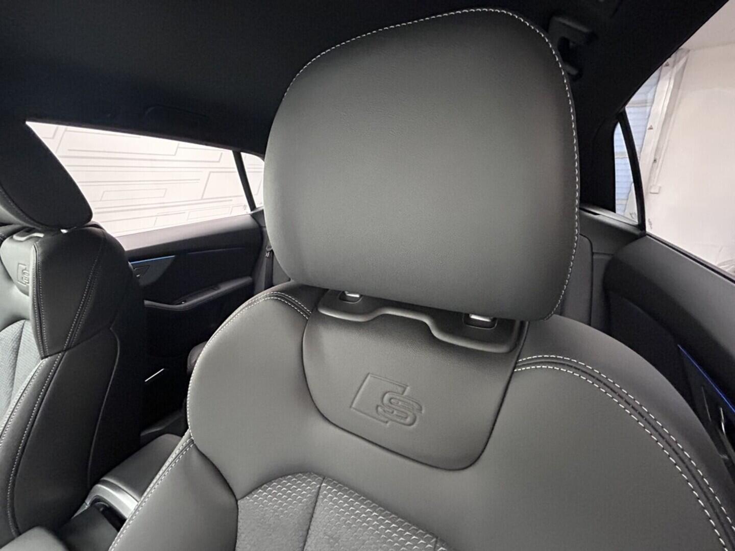 O131002457_26.webp_Q8 TDI quattro 210 kW