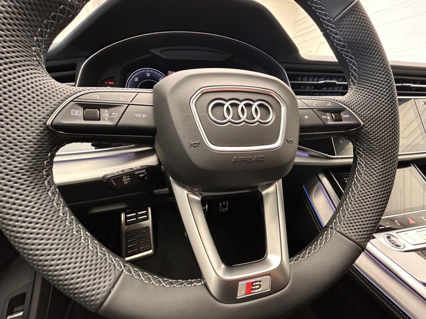 O131002458_21.webp_Q8 TDI quattro 210 kW