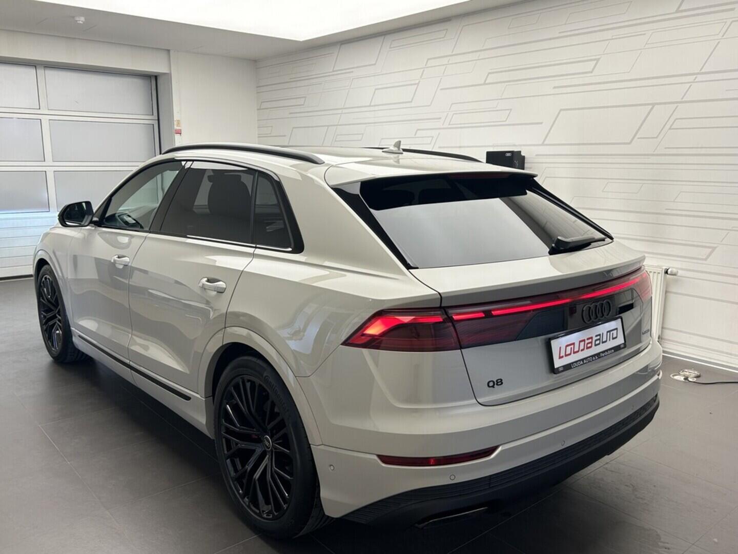 O131002460_13.webp_Q8 TDI quattro 210 kW