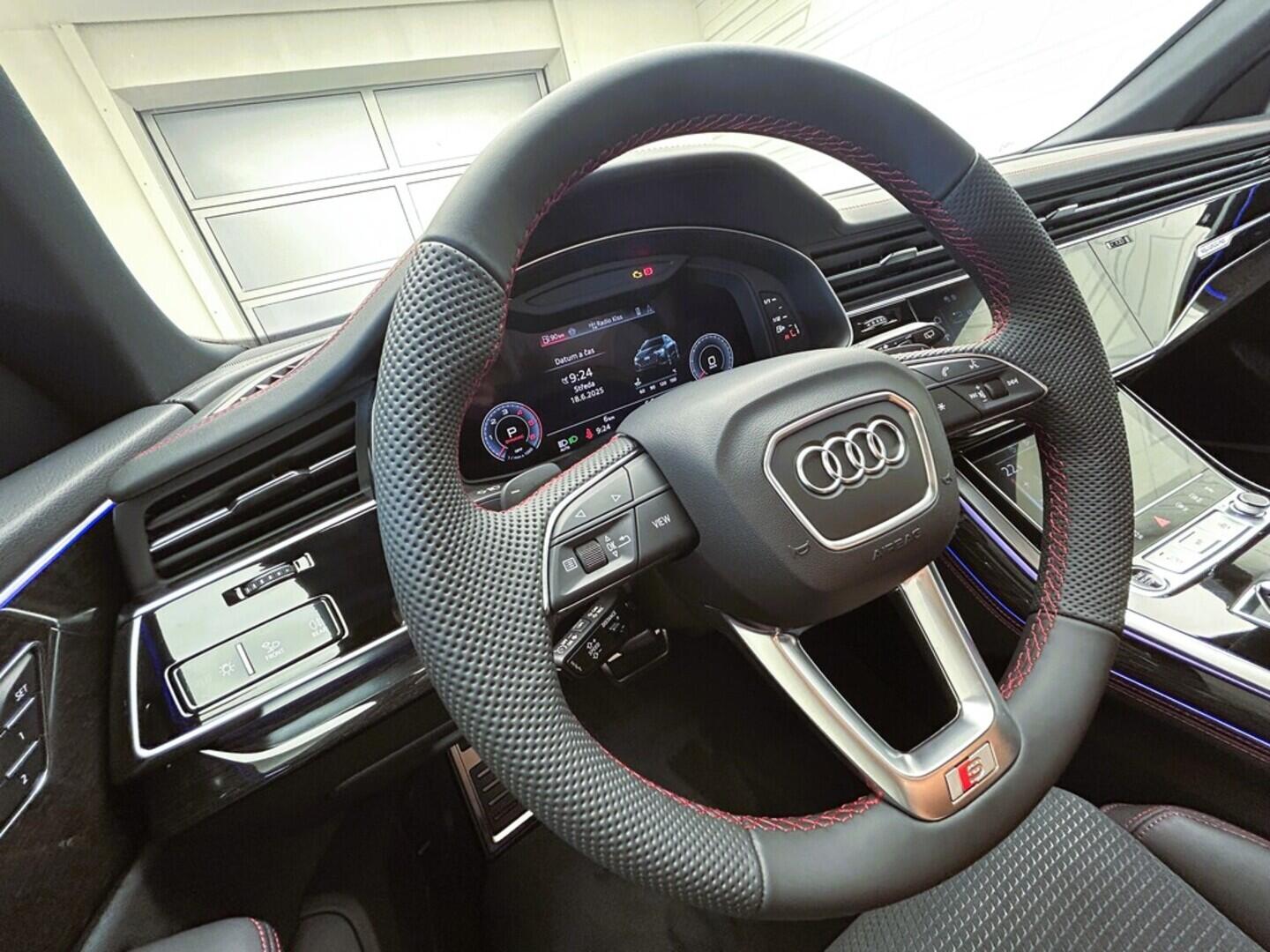 O131002460_23.webp_Q8 TDI quattro 210 kW